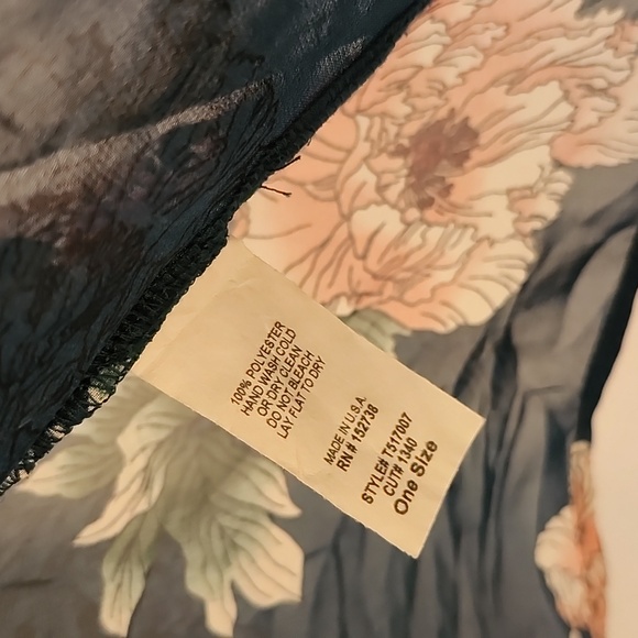 Newbury Kustom USA one size green floral kimono style top - Picture 3 of 4